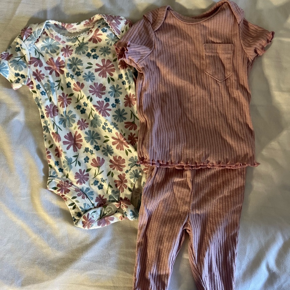 NB Floral Onesie and Ribbed Outfit Set